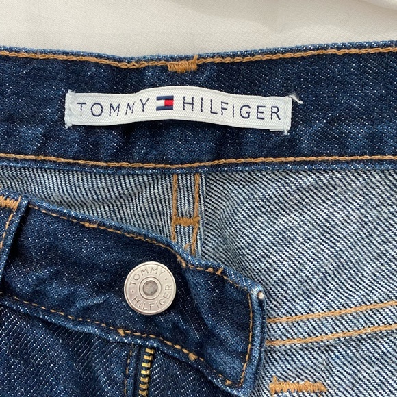 REDUCED! Tommy Hilfiger Straight Leg Jeans EUC z 8 - Picture 2 of 8